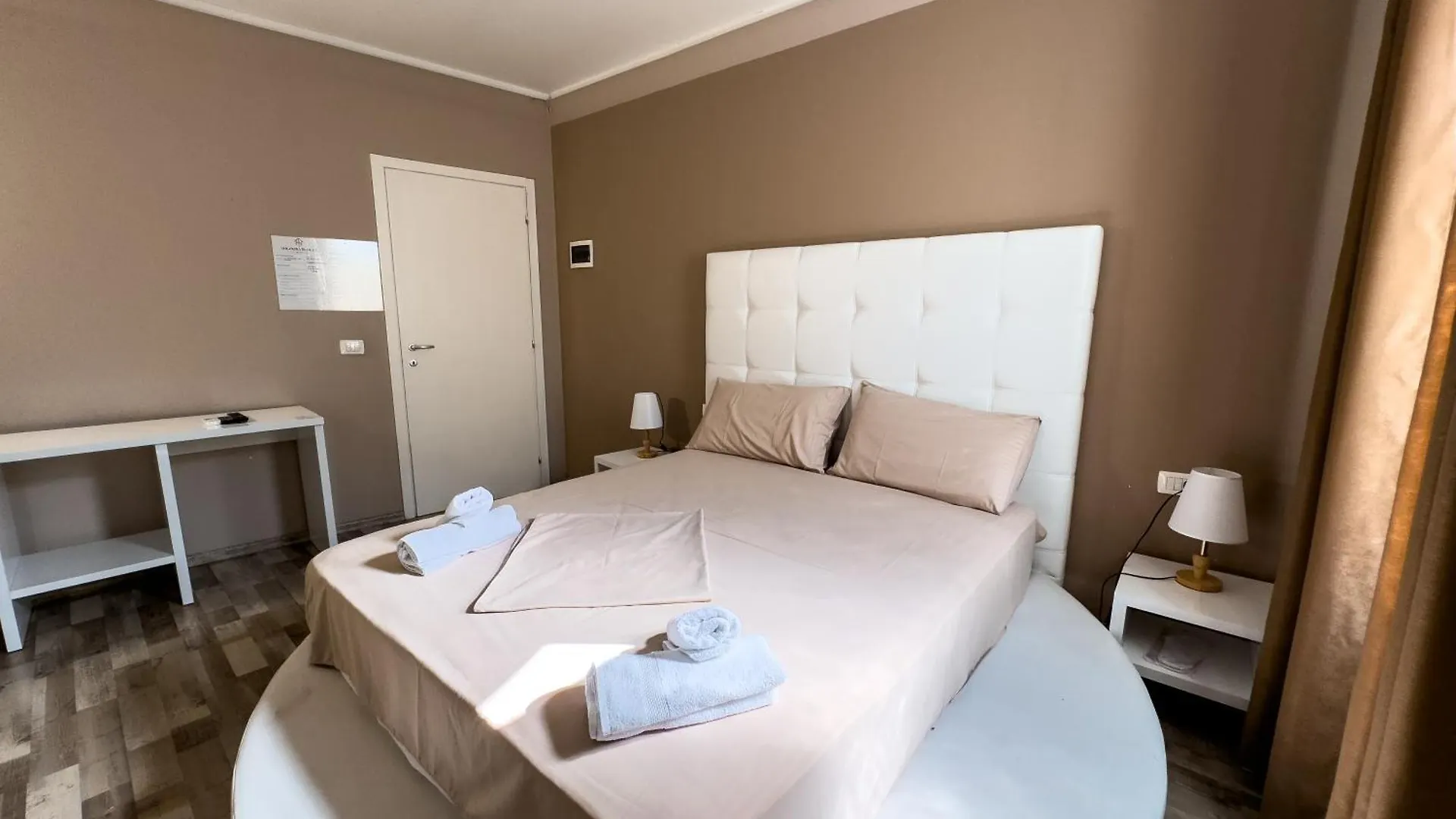 Shkodra Budget Hotel 0*, Shkoder Albania
